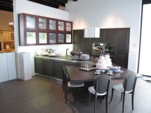 kitchen table with bar