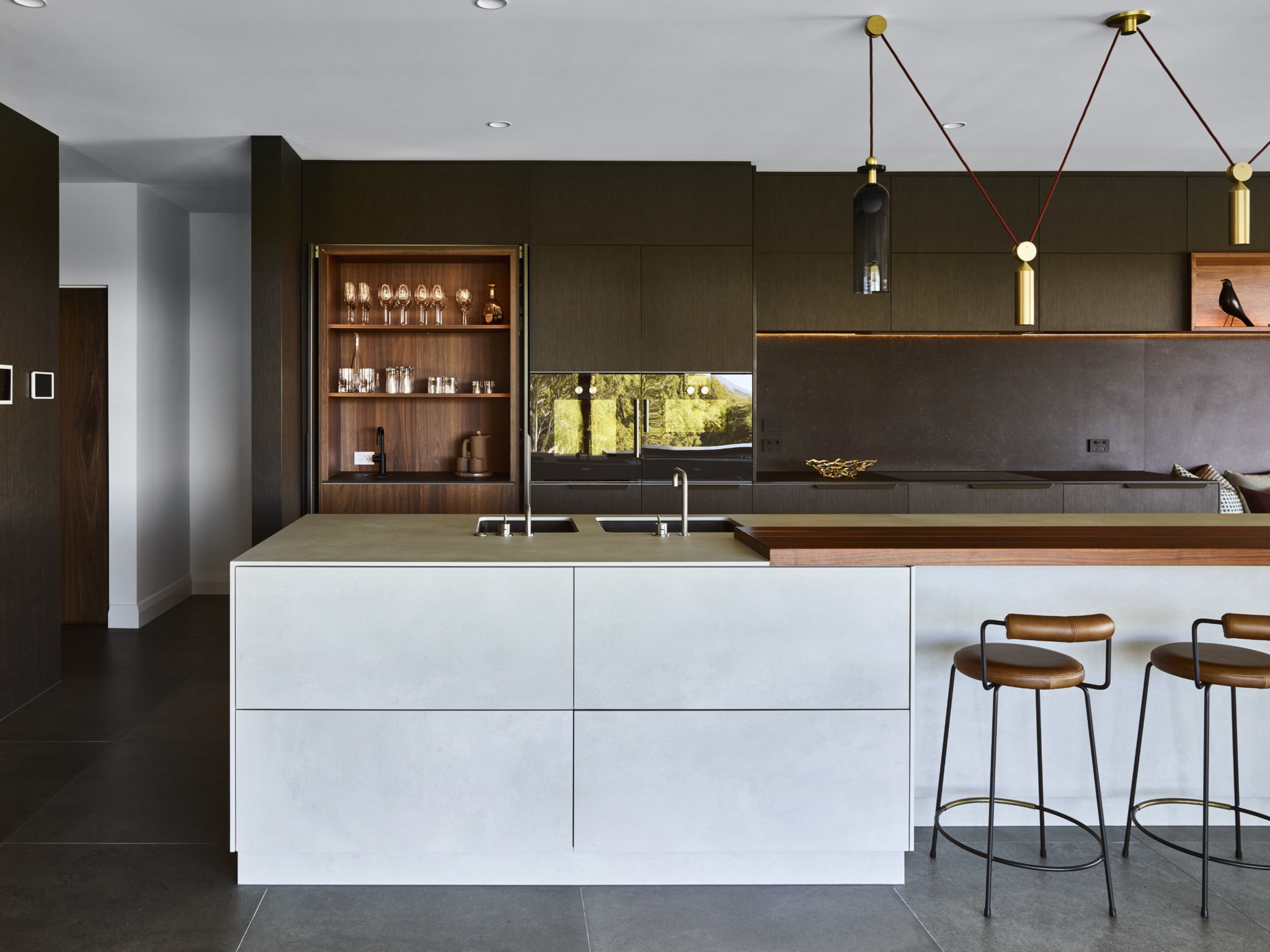 Dark mixed with white kitchen design