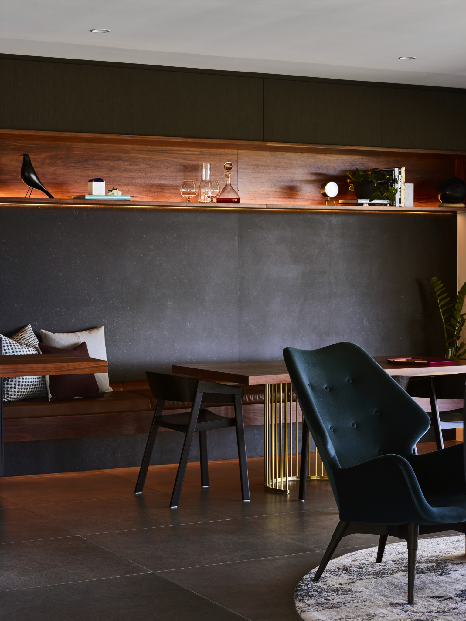 dark colors kitchen shelf interiors