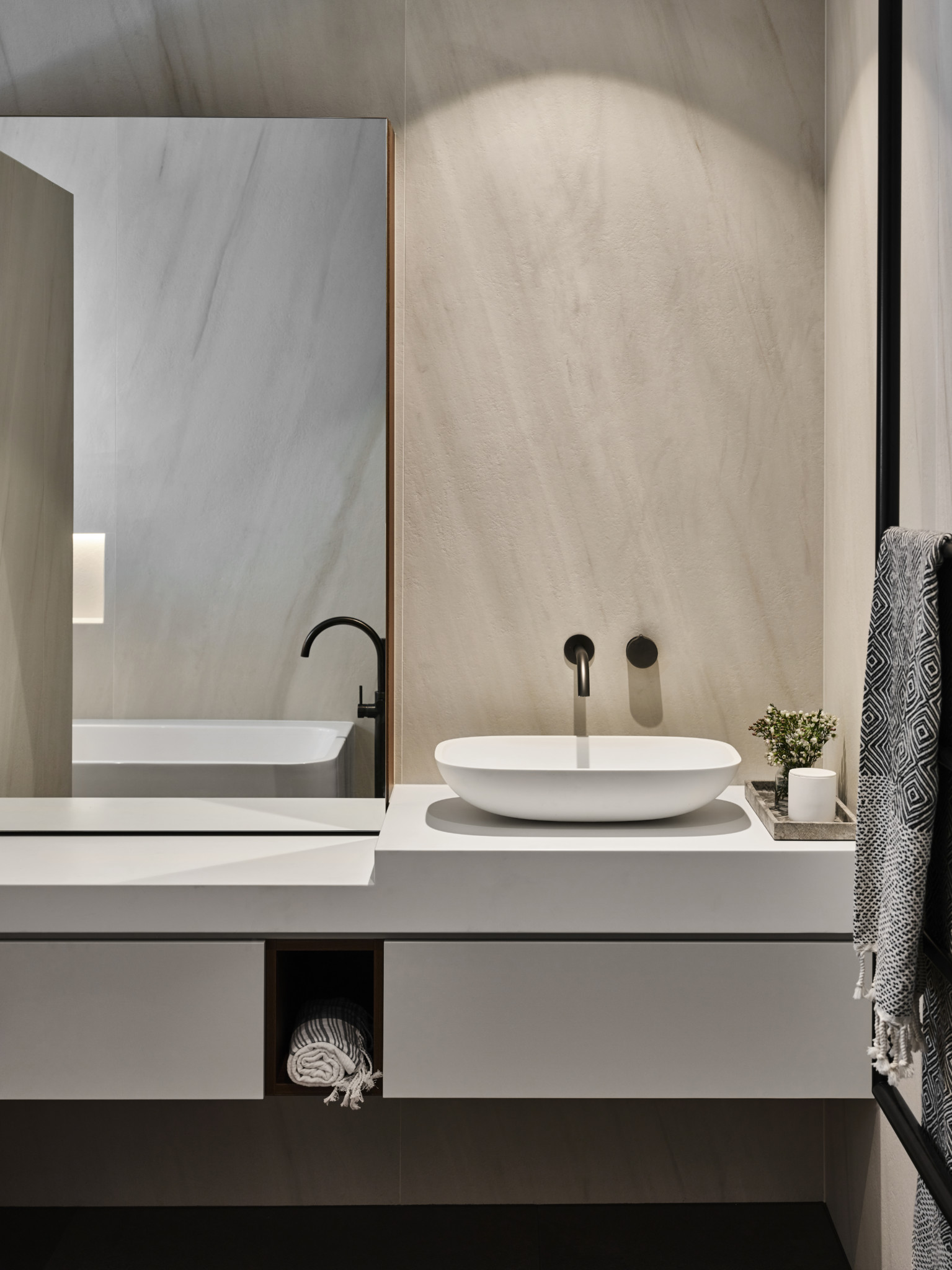 REVEAL - Redland Bay Residence: Wet Areas