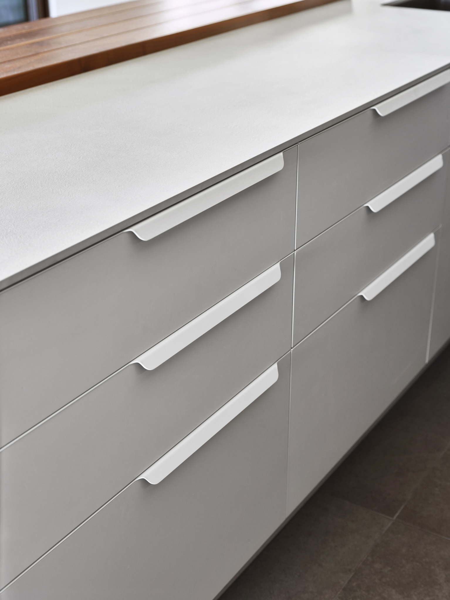 Redland Bay Residence: Kitchen renders cabinets