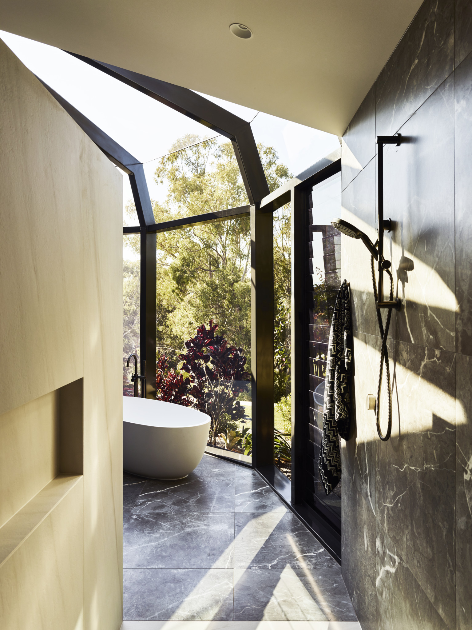 Renders - Master Suite bathroom bath tub