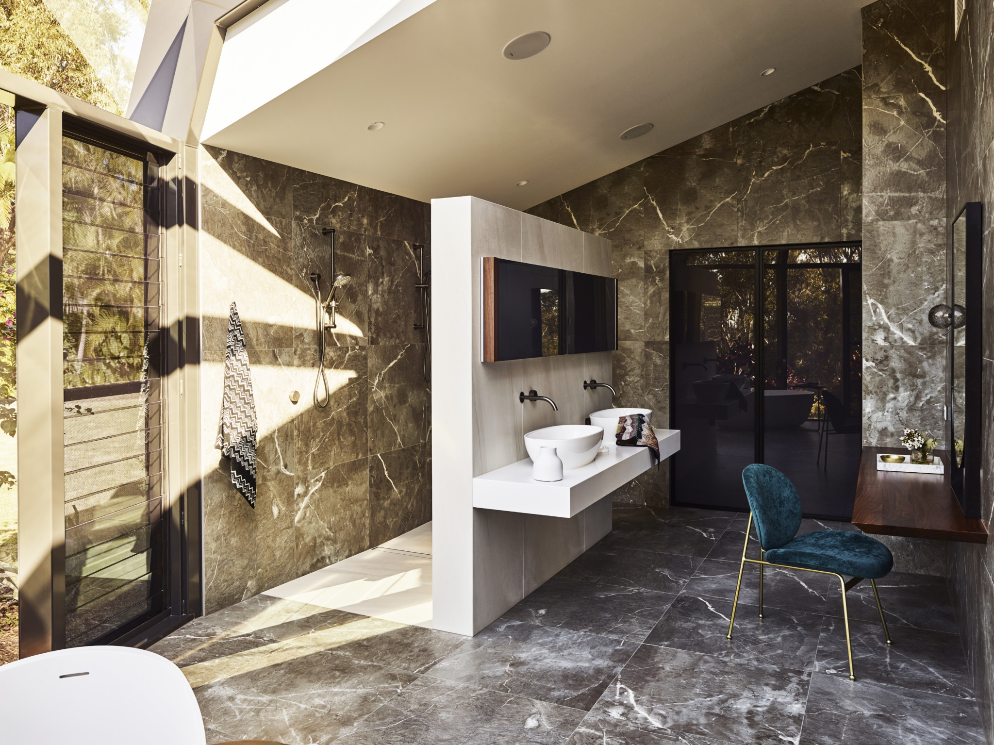 REDLAND BAY HOME full view bathroom