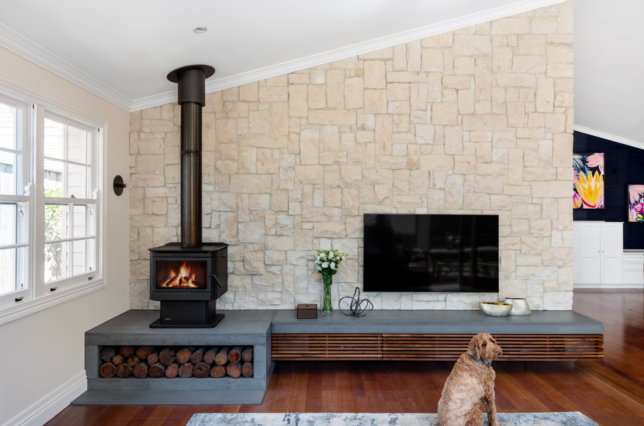 Cooparoo Residence: living room
