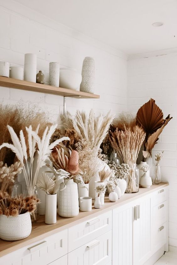 LOTS OF FRESH FLORAL BLOOMS