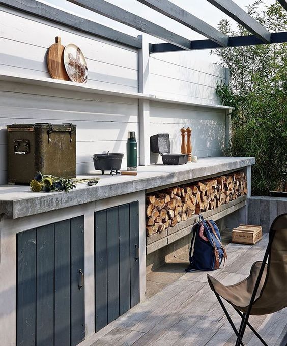 outdoor firepit