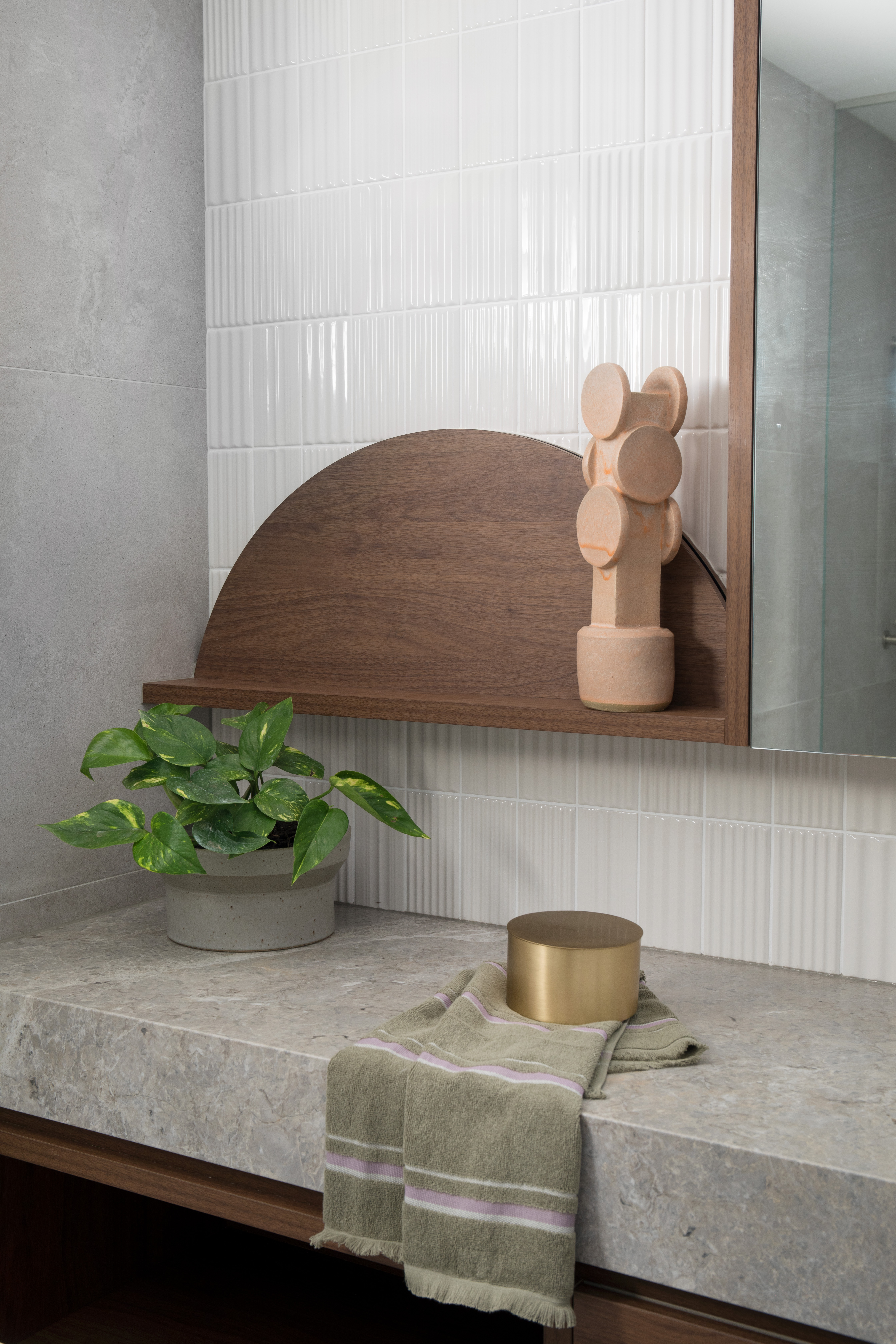 THE MAIN BATHROOM with cabin