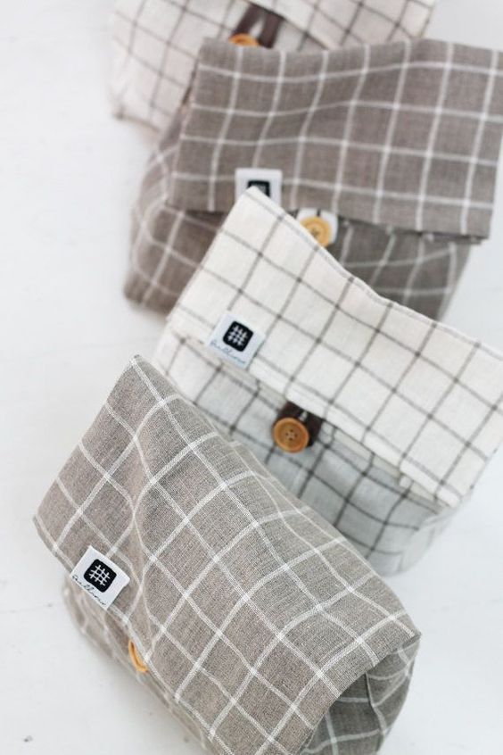 Linen lunch pouch by Feel Linen