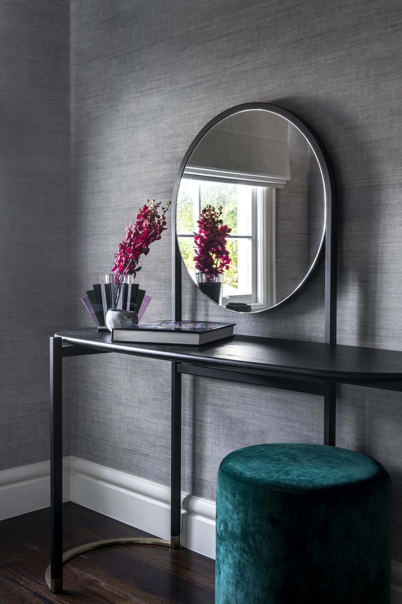 Art Hotel - mirror
