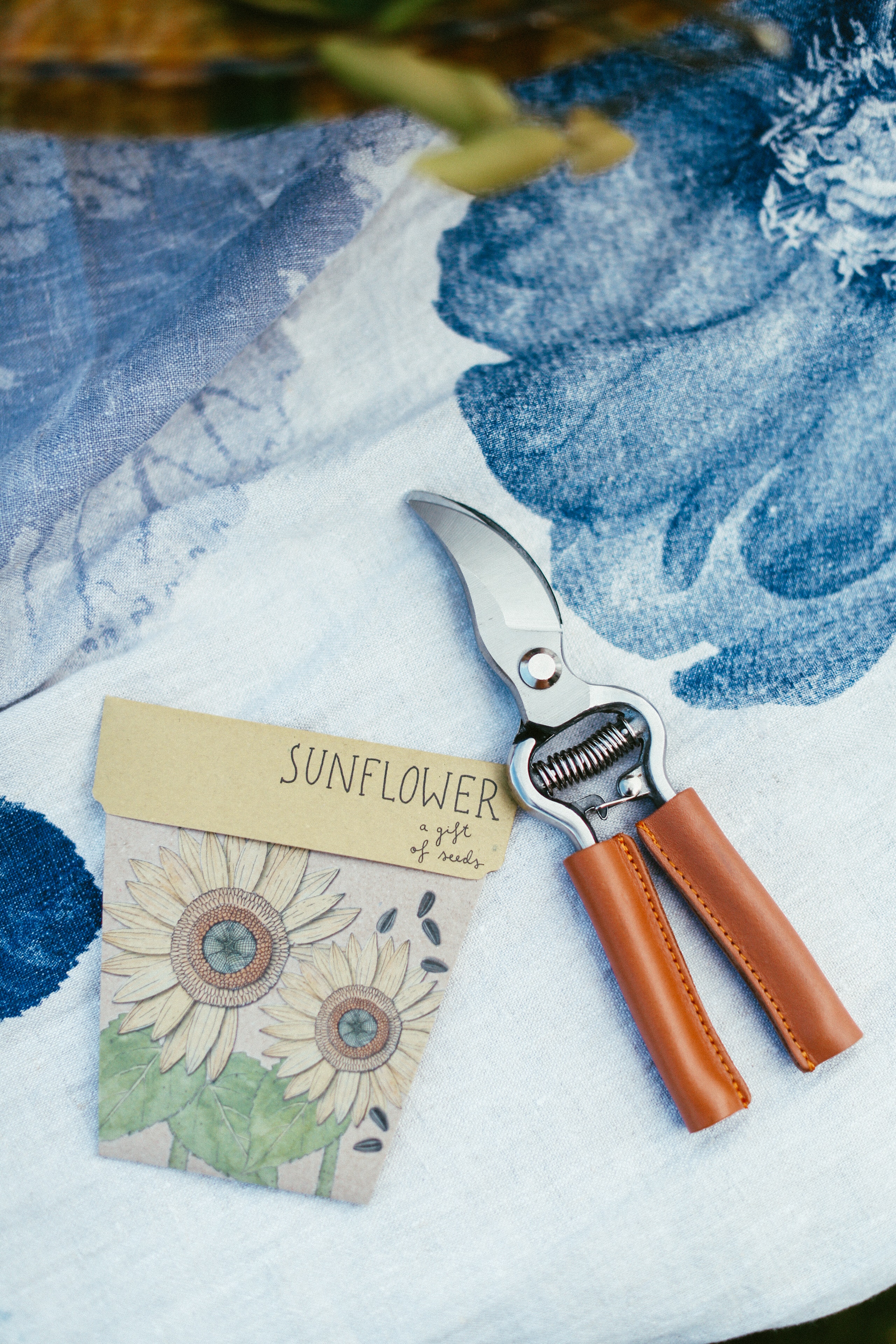 Leather Secateurs by Gin Gin Garden Club