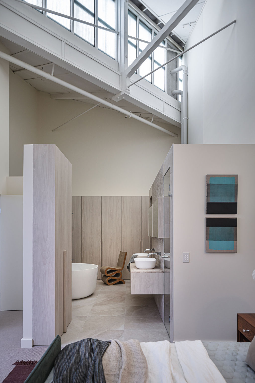 minimal comfort room