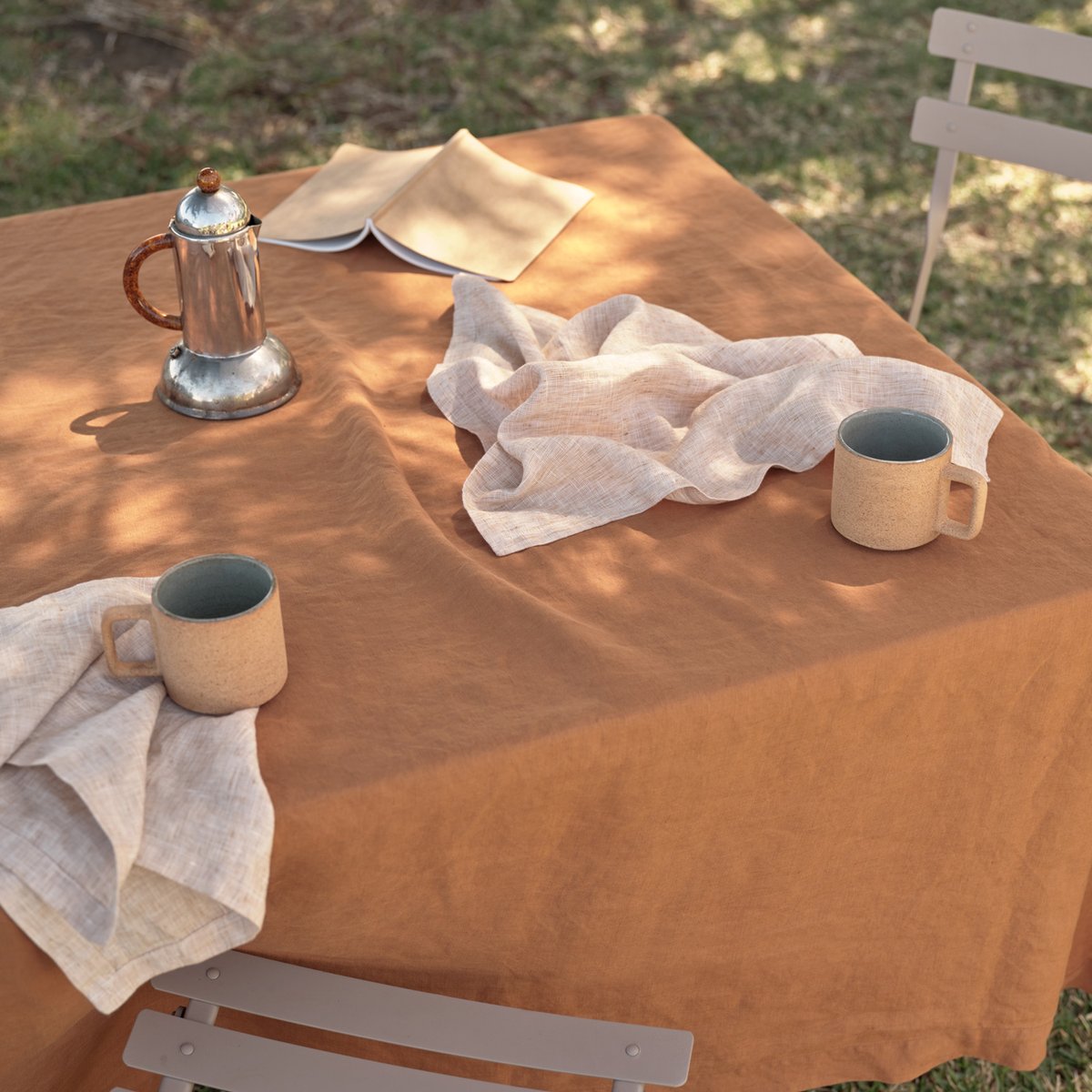 Linen Dining Set by Cultiver
