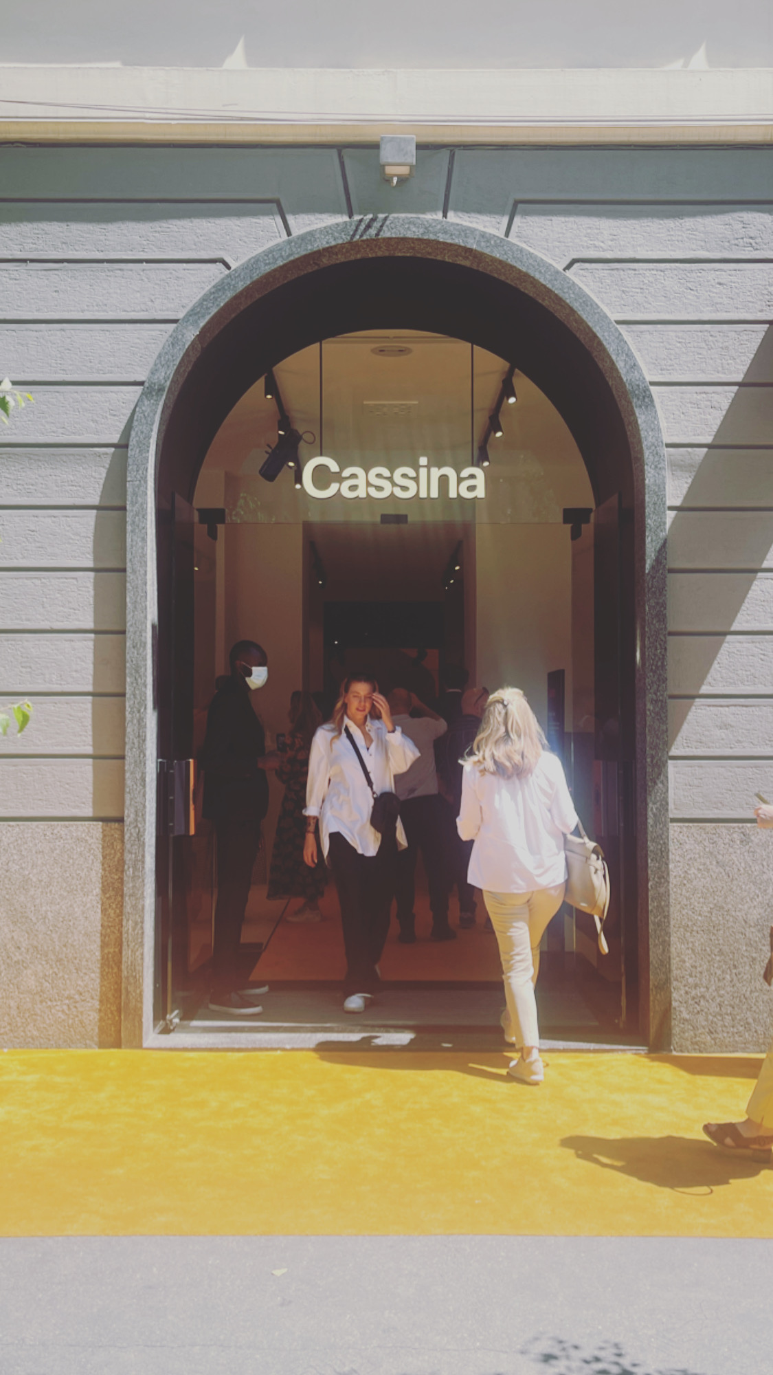 01 - CASSINA SHOWROOM