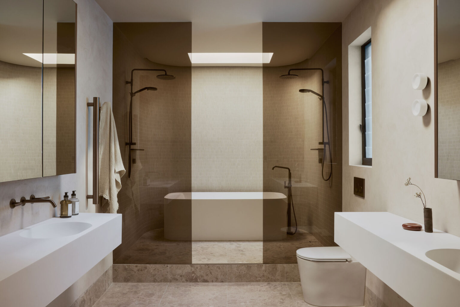 Minimalism, Warmth & Craftsmanship: The Completion of SOL – Manly Terraces